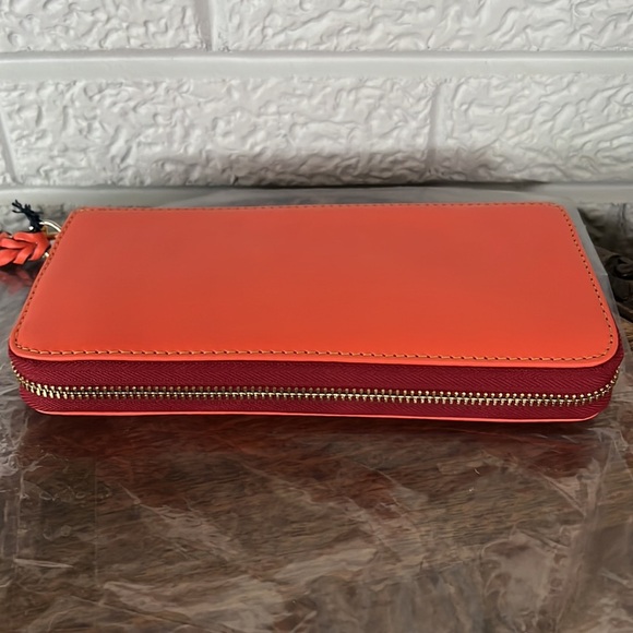 FLORENTINE LARGE ZIP AROUND WRISTLET - Picture 8 of 14